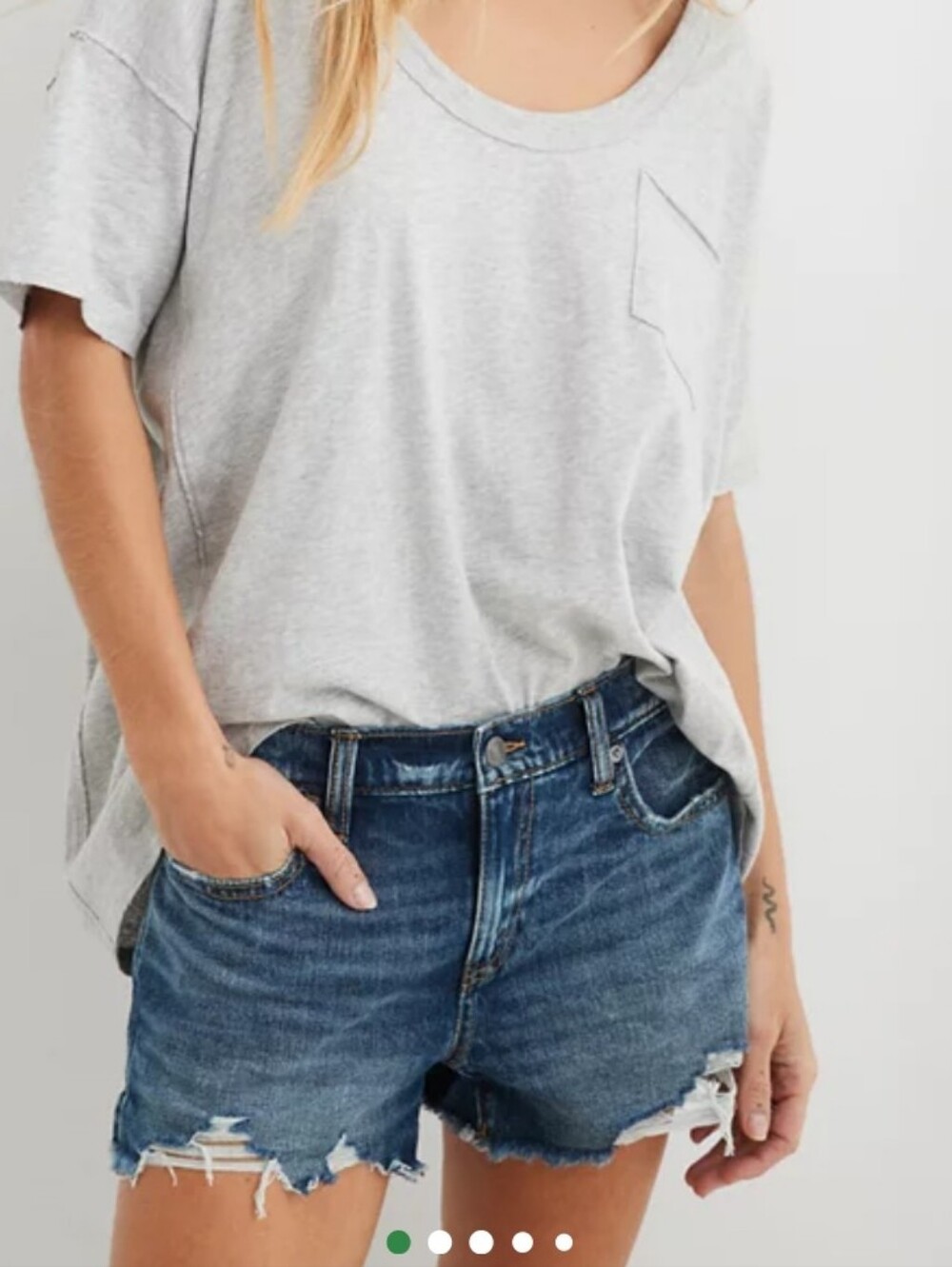 Aerie Daydream Denim Distressed Shorts Size Medium